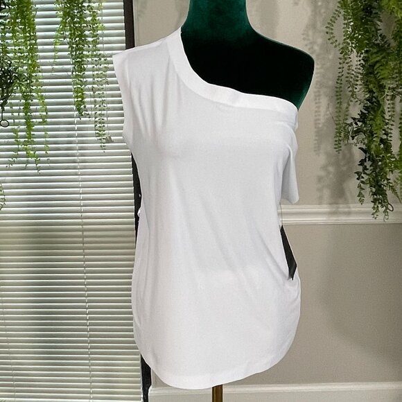 Norma Kamali | Drop Shoulder Top in White - Picture 1 of 8